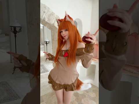Big tail, big ears… that’s Holo #animecosplay #holo #cosplay