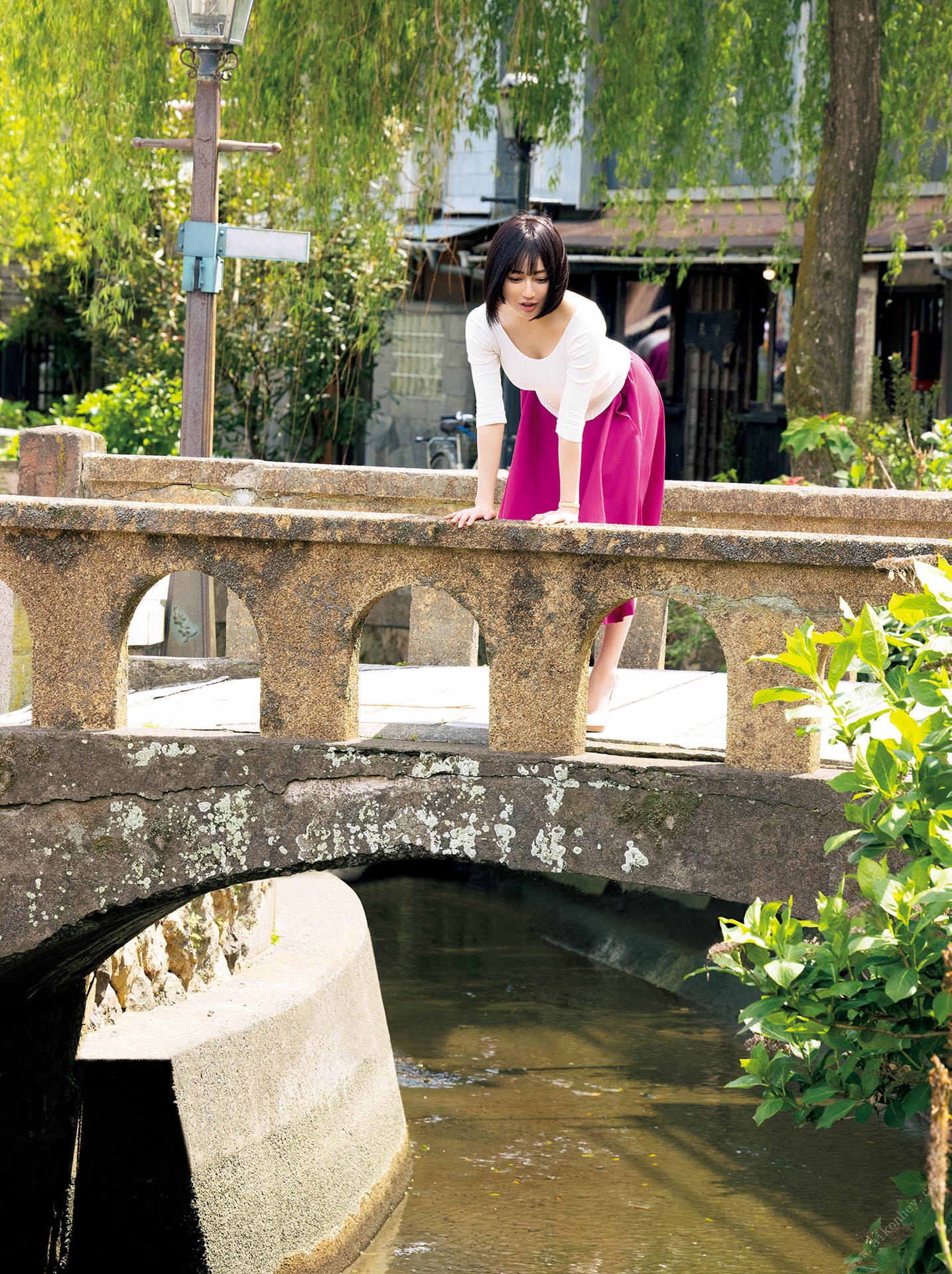 Manami Shindo 新藤まなみ, 写真集 「Ｑｕｅｅｎｓ」 Set.02 No.e54d4f